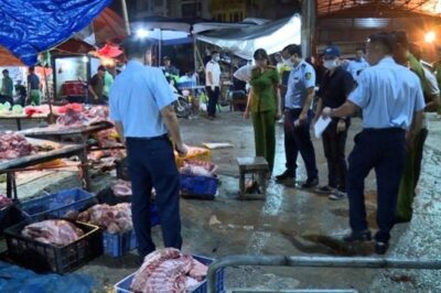Từ vụ Công ty CP bị t::ố bán heo beenh: Công an Hà Nội tr:iệt phá đường dây gieet mô tiêu thụ thịt beenh ra thị trường